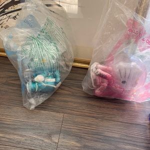 Hello Kitty Sanrio Wedding Collection - Space